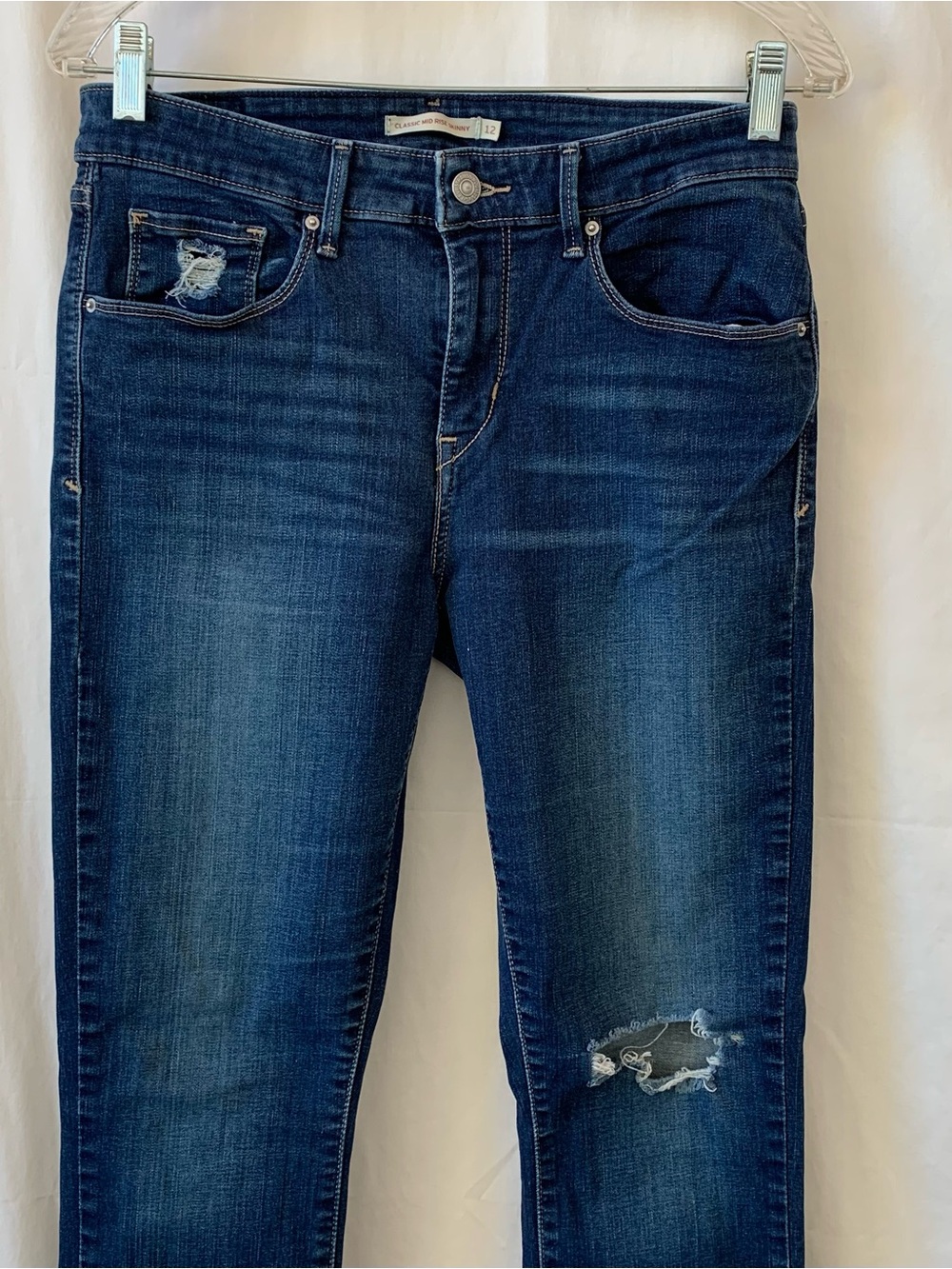 Levi's Classic Mid Rise Skinny Jeans with Distressing - Women's size 12